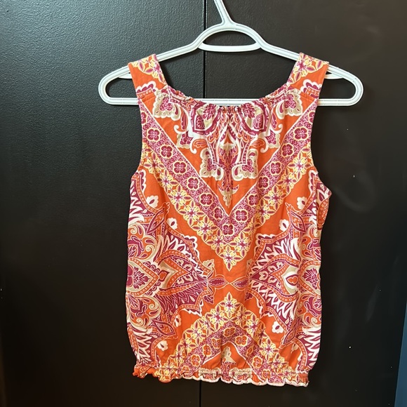 Sonoma woman’s sleeveless top. Size PM petite medium. - Picture 2 of 9